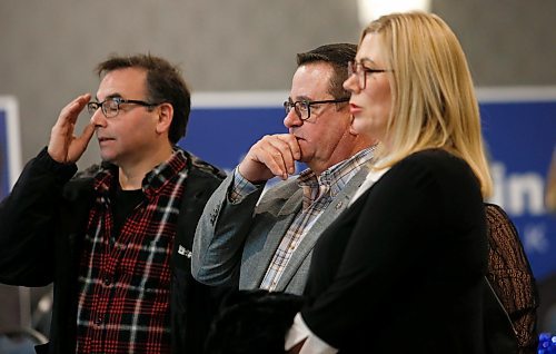 JOHN WOODS / WINNIPEG FREE PRESS
people watch as results come in at the PC Kevin Klein headquarters Tuesday, December 13, 2022.

Re: danielle