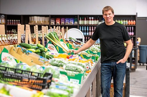 MIKAELA MACKENZIE / WINNIPEG FREE PRESS

Scott Schriemer, owner of Vic&#x2019;s Market, poses for a photo in the new store location in Winnipeg on Tuesday, Dec. 13, 2022. For Dave Sanderson story.
Winnipeg Free Press 2022.