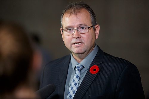 MIKE DEAL / WINNIPEG FREE PRESS
Wayne Ewasko (Lac du Bonnet) Minister of Education and Early Childhood Learning speaks during a scrum after Question Period at the Manitoba Legislative building Wednesday afternoon.
The provincial government is considering the creation of a teacher registry to improve transparency around professional misconduct in the K-12 education sector and make it easier for the public to report and review incidents.
See Maggie Macintosh story
221102 - Wednesday, November 02, 2022.
