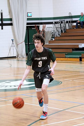 Jeremy Slomiany was the leading scorer for the Neelin Spartans in their wins over the Aden Bowman Bears and the Glenlawn Lions on Friday. (Lucas Punkari/The Brandon Sun)