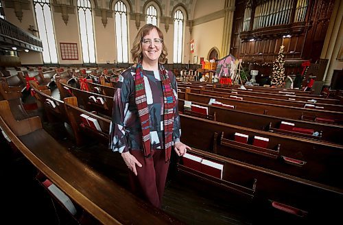 JOHN WOODS / WINNIPEG FREE PRESS
Reverend Lesley Harrison is photographed in Knox United Church in Winnipeg Sunday, December 18, 2022. Knox United Church is an intercultural church and community hub in the heart of the Central Park neighbourhood of Winnipeg.

Re: Marten