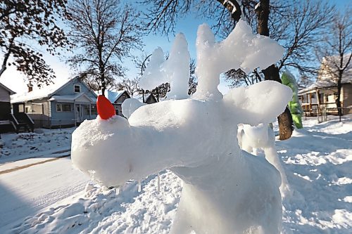 RUTH BONNEVILLE / WINNIPEG FREE PRESS 

LOCAL - Grinch

Photos of  Leigh Keast and the Grinch and reindeer snow sculptures he created in his front yard on Aberdeen Ave.

GRINCH SNOW SCULPTURE: Leigh Keast has built an 8 ft. Grinch sculpture out of snow and ice in his front yard. Keast has created snow sculptures at his Aberdeen Ave. home every winter for the past 6 or 7 years. Over the past three weeks, he sculpted a giant Grinch sculpture that he coloured green with food colouring. The Grinch stands next to Keast&#x573; re-creation of a team of reindeer pulling Santa&#x573; sleigh.


Story by Marshal Hodgins


Dec 20th,  2022