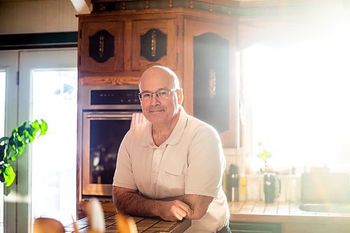 MIKAELA MACKENZIE / WINNIPEG FREE PRESS

David Gaboury, who has had major prostate cancer surgery cancelled at the last minute (and later rescheduled), poses for a photo in his home in Winnipeg on Tuesday, Dec. 20, 2022.  For Katie May story.
Winnipeg Free Press 2022.