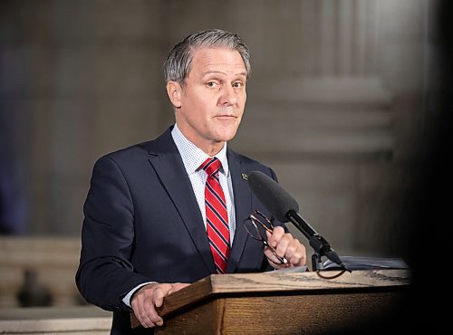 JESSICA LEE / WINNIPEG FREE PRESS

Finance Minister Cameron Friesen presents the 2022-2023 Mid-Year Fiscal and Economic Report at the Legislative Building on December 20, 2022.

Reporter: Danielle Da Silva