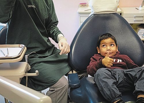 JESSICA LEE / WINNIPEG FREE PRESS

Rayden Morin, 5, sits in the dental chair for his first dental check-up on October 3, 2022. 
