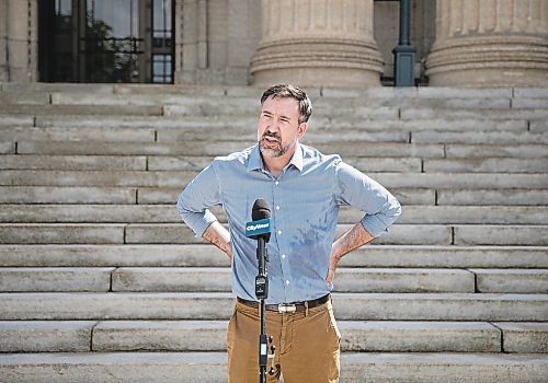 JESSICA LEE / WINNIPEG FREE PRESS

Thomas Linner, provincial director of Manitoba Health Coalition, speaks at the Manitoba Legislative Building on June 20, 2022 in a call for action to the provincial government to address the drug poisoning crisis.

Reporter: Joyanne Pursaga




