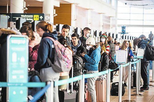 MIKAELA MACKENZIE / WINNIPEG FREE PRESS

Winnipeg Richardson International Airport, where many flights are being cancelled or delayed this holiday season due to storms in Ontario and BC, in Winnipeg on Friday, Dec. 23, 2022. For Katie story.
Winnipeg Free Press 2022.