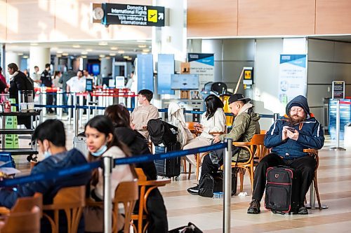 MIKAELA MACKENZIE / WINNIPEG FREE PRESS

Winnipeg Richardson International Airport, where many flights are being cancelled or delayed this holiday season due to storms in Ontario and BC, in Winnipeg on Friday, Dec. 23, 2022. For Katie story.
Winnipeg Free Press 2022.