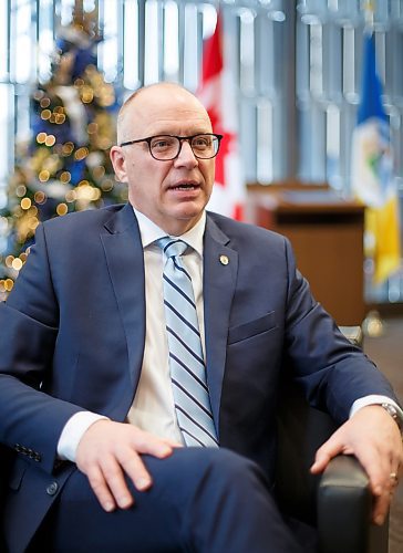 MIKE DEAL / WINNIPEG FREE PRESS
Mayor Scott Gillingham in his office at City Hall during his year-end interview.
See Joyanne Pursaga story
221216 - Friday, December 16, 2022.