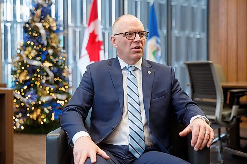 MIKE DEAL / WINNIPEG FREE PRESS
Mayor Scott Gillingham in his office at City Hall during his year-end interview.
See Joyanne Pursaga story
221216 - Friday, December 16, 2022.