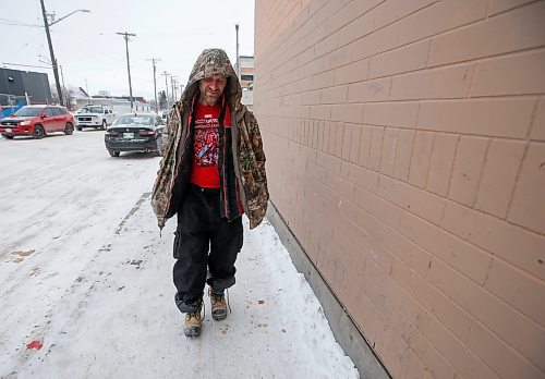 JOHN WOODS / WINNIPEG FREE PRESS
Christopher Anthony Delaurier talked to media about homelessness and how to improve the conditions for that population while he was outside the Salvation Army shelter in Winnipeg Sunday, December 25, 2022. 

Re: Abas