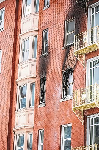 MIKAELA MACKENZIE / WINNIPEG FREE PRESS

The Warwick Apartments at 366 Qu&#x2019;Appelle Avenue, where a fire displaced residents on Christmas morning, in Winnipeg on Tuesday, Dec. 27, 2022. For Erik story.
Winnipeg Free Press 2022.