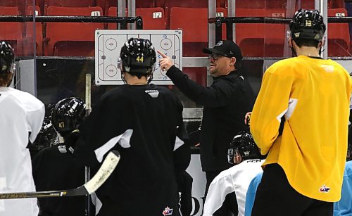 Brandon Wheat Kings head coach and general manager Marty Murray, shown at a practice earlier this season, was happy to see that all the players were able to make it back safely to Brandon by Tuesday afternoon's practice. (Perry Bergson/The Brandon Sun)