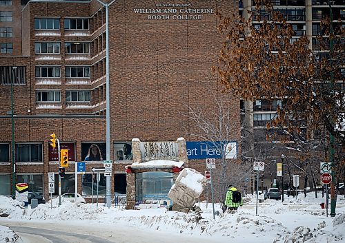 JOHN WOODS / WINNIPEG FREE PRESS
A person walks on Ellice near the University of Winnipeg in Winnipeg Tuesday, December 27, 2022. University of Winnipeg Student  Association is concerned about student connection and safety downtown. 

Re: Mackintosh