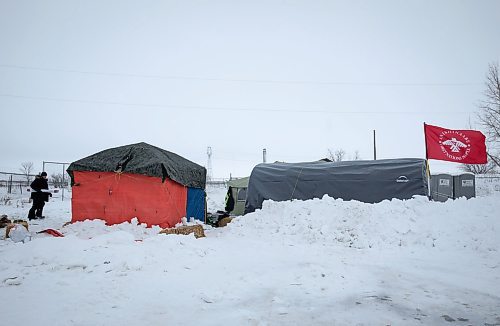 JESSICA LEE / WINNIPEG FREE PRESS

The encampment at Brady Landfill is photographed on December 27, 2022.

Reporter: Chris Kitching