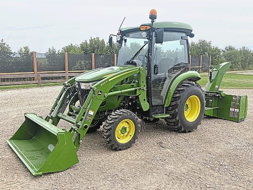 Photos by Marc LaBossiere / Winnipeg Free Press
The John Deere 3-Series 3046R is equipped with a climate-controlled cab, 74-inch rear Frontier snowblower, and 54-inch loader bucket.