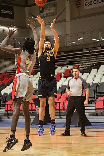 Sultan Bhatti scored 32 points as Brandon beat Laval 73-68 at the Wesmen Classic in Winnipeg on Wednesday. (Thomas Friesen/The Brandon Sun)