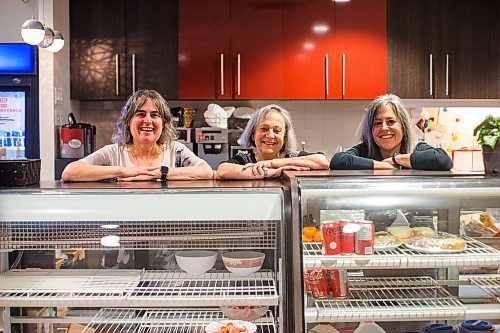 MIKAELA MACKENZIE / WINNIPEG FREE PRESS

Nathan Detroitճ Deli closed after 43 years, mostly because of the reduced traffic at Portage and Main.  