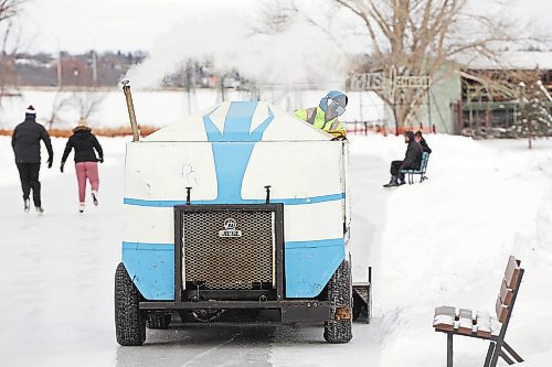 29122022
A worker on a zamboni polishes the ice at the Brandon Skating Oval on a mild Thursday.  (Tim Smith/The Brandon Sun)