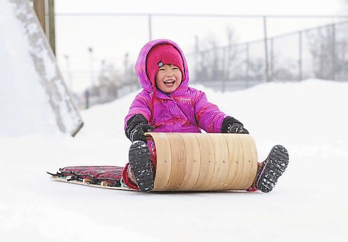 RUTH BONNEVILLE / WINNIPEG FREE PRESS 

Standup - Sliding Sir John Franklin CC

Four-year-old Charlotte Silman slides by herself for the first time as mom and dad stand close by at the slide at Sir John Franklin Community Centre Wednesday. 

Dec 28th,  2022
