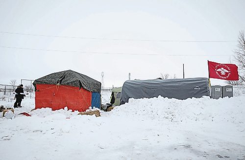 JESSICA LEE / WINNIPEG FREE PRESS

The encampment at Brady Landfill is photographed on December 27, 2022.

Reporter: Chris Kitching