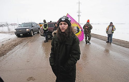 JOHN WOODS / WINNIPEG FREE PRESS
Cambria Harris, daughter of Morgan Harris, talks to media as friends and family of MMIWG close down Brady Road and the entrance to the Brady Road landfill Sunday, December 11, 2022. The group is calling the closure of the landfill so that it can be searched for missing people.

Re: kitching