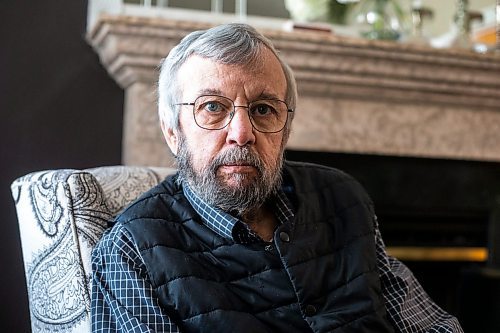 MIKAELA MACKENZIE / WINNIPEG FREE PRESS

Rick Wiens, who is set to undergo chemo as a final treatment option for prostate cancer that spread to his bones, poses for a portrait in his home in Winnipeg on Friday, Dec. 30, 2022. He says a series of systemic delays in the health-care system worsened his condition. For Katie story.
Winnipeg Free Press 2022.