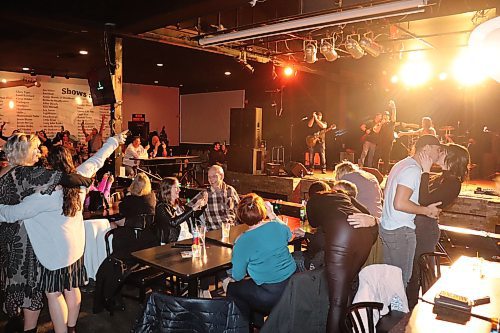 The clock strikes midnight at The 40 nightclub in Brandon this past weekend, which officially marked the transition from 2022 to 2023. (Kyle Darbyson/The Brandon Sun) 