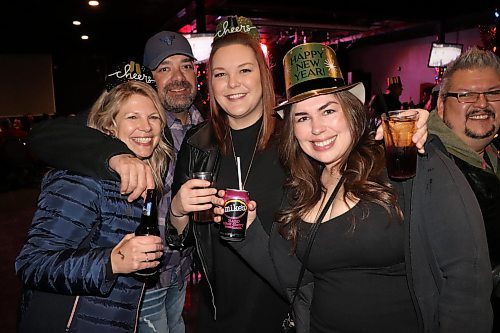The 40 nightclub hosted a New Year's bash this past weekend that attracted party-goers from all over Westman and beyond. (Kyle Darbyson/The Brandon Sun) 