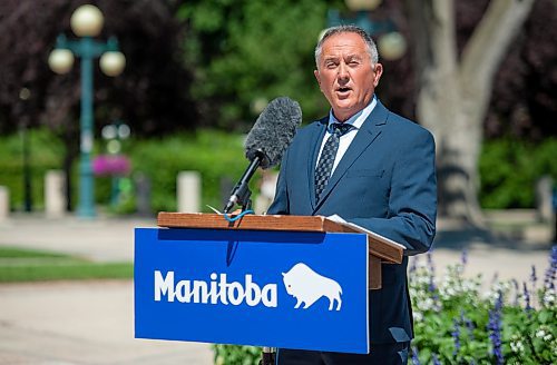 ETHAN CAIRNS / WINNIPEG FREE PRESS
Indigenous Reconciliation and Northern Relations&#xa0;Minister Alan Lagimodiere speaks during the core funding announcement for Circles for Reconciliation outside the Legislative Building grounds in Winnipeg on Tuesday, August 9, 2022