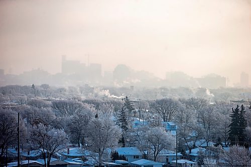 MIKAELA MACKENZIE / WINNIPEG FREE PRESS

Ice fog hangs over the city, as seen from Garbage Hill, in Winnipeg on Tuesday, Jan. 3, 2023. Standup.
Winnipeg Free Press 2022.