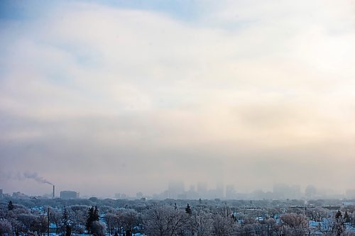 MIKAELA MACKENZIE / WINNIPEG FREE PRESS

Ice fog hangs over the city, as seen from Garbage Hill, in Winnipeg on Tuesday, Jan. 3, 2023. Standup.
Winnipeg Free Press 2022.