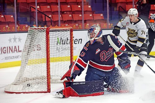 04012023
Goalie Drew Sim of the Regina Pats looks back as the puck sails into the net for a Brandon Wheat Kings goal during WHL action at Westoba Place on Wednesday evening. 
(Tim Smith/The Brandon Sun)