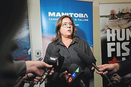 RUTH BONNEVILLE / WINNIPEG FREE PRESS 

Local - Premier presser

Premier Heather Stefanson answers questions from the media after launch of Travel Manitoba's new add campaign at the Convention Centre Monday.  


Jan 9th,  2023