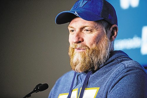 MIKAELA MACKENZIE / WINNIPEG FREE PRESS

Head coach Mike O&#x2019;Shea speaks to the media at an end-of-season wrap up at IG Field in Winnipeg on Thursday, Nov. 24, 2022. For Jeff Hamilton story.
Winnipeg Free Press 2022.