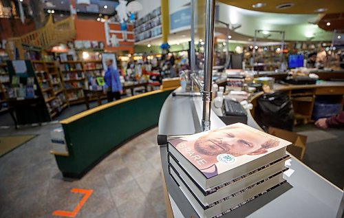 MIKE DEAL / WINNIPEG FREE PRESS
Prince Harry's memoire, Spare, has brisk sales on its first day at McNally Robinson GrantPark Tuesday. 
See Ben Sigurdson story
230110 - Tuesday, January 10, 2023.