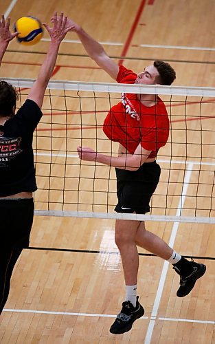 JOHN WOODS / WINNIPEG FREE PRESS
U of Winnipeg Wesmen&#x2019;s Jaxon Rose practices with his team at the Duckworth Centre at the university Tuesday, January 10, 2023. Rose is returning this week after badly injuring both legs during a pre-season practice.

Re: sawatzky