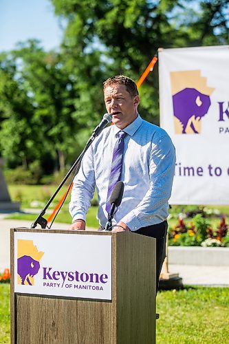 MIKAELA MACKENZIE / WINNIPEG FREE PRESS

Party leader Kevin Friesen announces the launch of the Keystone Party at a media event at Vimy Ridge Park in Winnipeg on Friday, July 15, 2022. For Danielle story.
Winnipeg Free Press 2022.