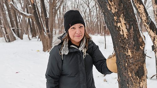 RUTH BONNEVILLE / WINNIPEG FREE PRESS 

Reader Bridge 

Gina Smoke visits a treed area along the Red River near the Louise Bridge where she handed out food and clothing to people living in an encampment in the area.  She got  to know some of the people and becomes emotional while walking in the area. 

See Shelley Cook's Reader Bridge story.  


Jan 11th,  2023