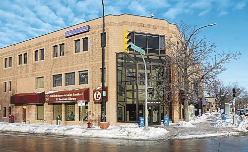MIKE DEAL / WINNIPEG FREE PRESS
The St. Boniface library at 131 Provencher Blvd.
See Malak Abas story
230113 - Friday, January 13, 2023.