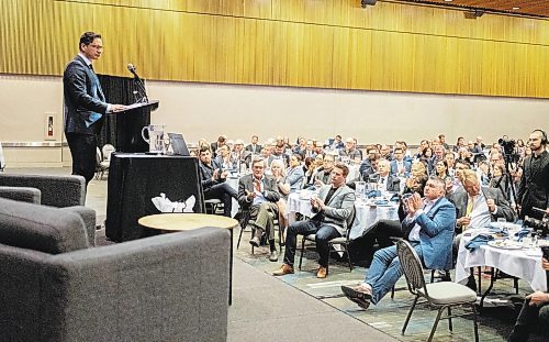 Mike Sudoma/Winnipeg Free Press
Pierre Poilievre talks to a packed room of around 500 supporters Friday afternoon at the RBC Convention Centre
Jan 13, 2023