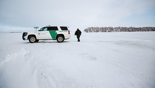 MIKE DEAL / WINNIPEG FREE PRESS
Officer Kathryn Siemer with the US Border Patrol in the vicinity of the area that the seven other Indian migrants were found crossing into the US from Canada. 
See Chris Kitching story
Note: The image is shot looking north.
230112 - Thursday, January 12, 2023.