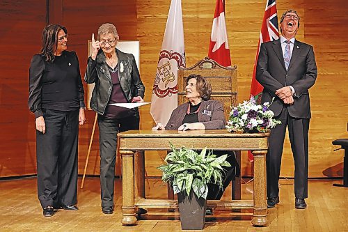 17012023
Rita Cullen (second from left) makes a joke as Manitoba Premier Heather Stefanson (L), Manitoba Lieutenant-Governor Anita Neville (C) and MLA Reg Helwer (R) all laugh as Cullen is awarded a Queen Elizabeth II Platinum Jubilee Medal at the Brandon University Lorne Watson Recital Hall on Tuesday. 80 Westman individuals received medals during the ceremony.  (Tim Smith/The Brandon Sun)