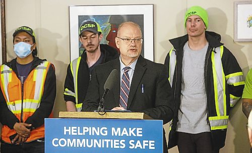 MIKE DEAL / WINNIPEG FREE PRESS
Justice Minister Kelvin Goertzen announces that the Manitoba government will be providing $150,000 to the Downtown Community Safety Partnership (DCSP) to establish the Clean Slate program for at-risk community members, focused on cleaning and maintenance of downtown Winnipeg.
230118 - Wednesday, January 18, 2023.