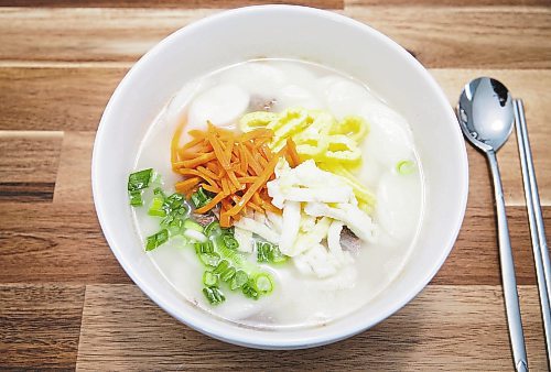 JESSICA LEE / WINNIPEG FREE PRESS

Rice cake soup or Tteokguk is photographed in Minhee Kim&#x2019;s home on January 16, 2023.

Reporter: Eva Wasney