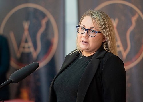 Mike Sudoma/Winnipeg Free Press
Britney Easter, a peer support worker with RAAM speaks to media during a press event at Thunderbird House Tuesday
Jan 24, 2023