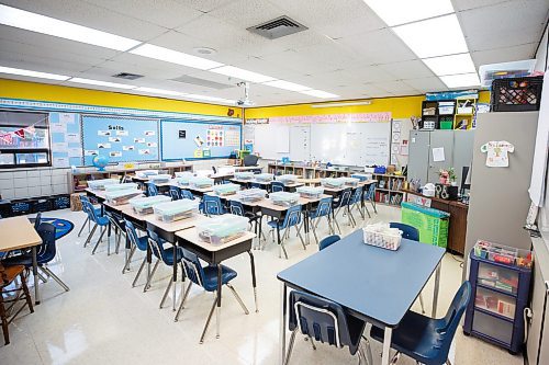 "With so many obstacles to overcome, educators are leaving school at the end of the day exhausted, defeated and disillusioned," writes Marcela Cabezas. (Winnipeg Free Press)