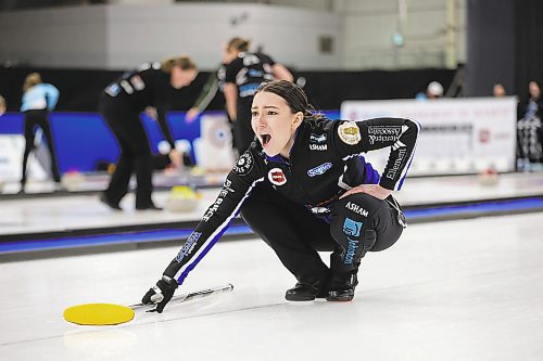 RUTH BONNEVILLE / WINNIPEG FREE PRESS 

Sports - Scotties 

Skip, Kristy Watling playing with her team against Lisa McLeod's team on the ice at East St. Paul Arena for the Scotties Tournament of Hearts Wednesday.  

Laura Burtnyk (3rd)
Jan 25th,  2023