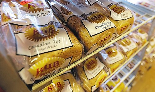 JASON HALSTEAD / WINNIPEG FREE PRESS



Loaves of rye bread in the retail area at KUB Bakery on Erin Street in the West End on Nov. 2, 2016. KUB Bakery has been making Winnipeg-style Rye bread, using virtually the same recipe, since 1923. (See Sanderson &#x2018;The City&#x2019; story for Sunday, Nov. 6, 2016)