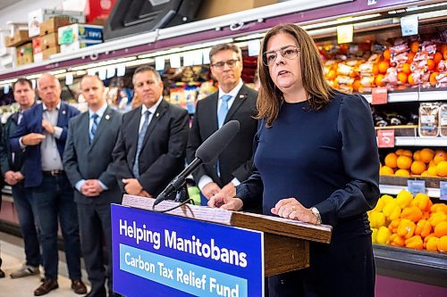 MIKAELA MACKENZIE / WINNIPEG FREE PRESS

Premier Heather Stefanson announces a new carbon tax relief fund at a press conference at Food Fare in Winnipeg on Thursday, Jan. 26, 2023. For Danielle story.

Winnipeg Free Press 2023.